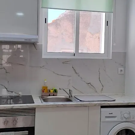 Setubal Holiday Apartment *